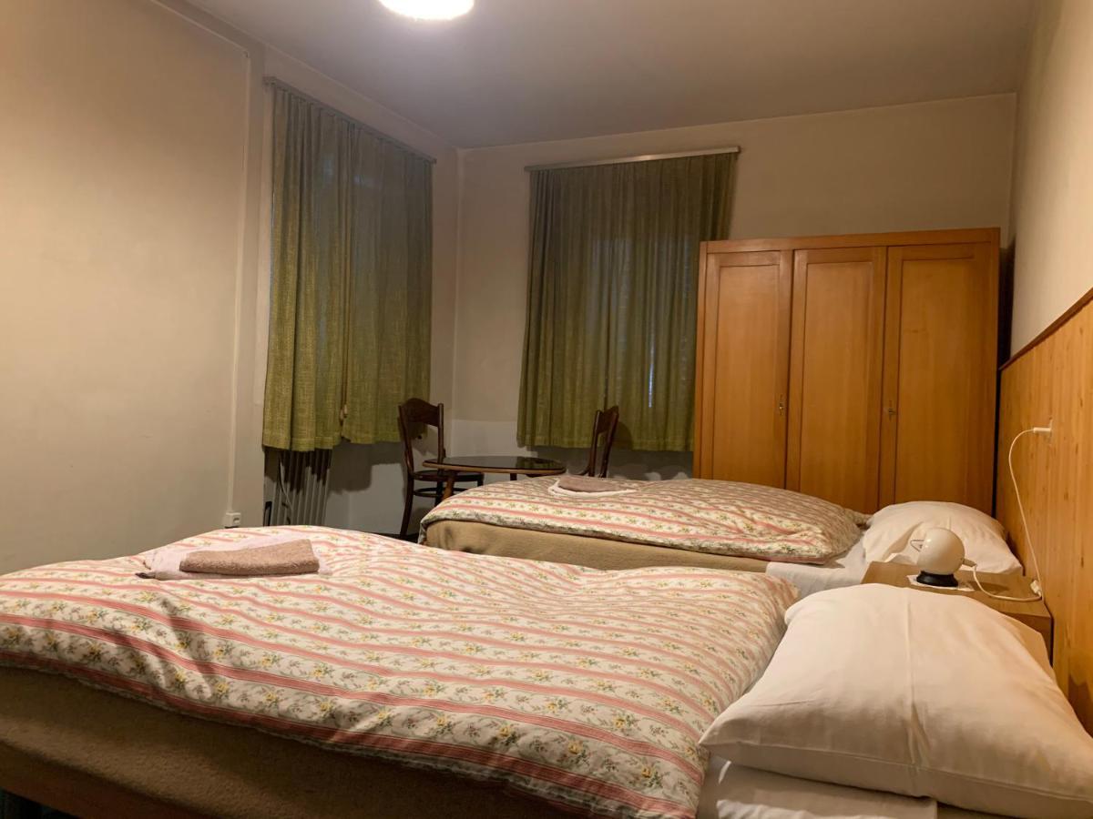 Albergo Calancasca Ristorante Jaipur Grono Екстериор снимка